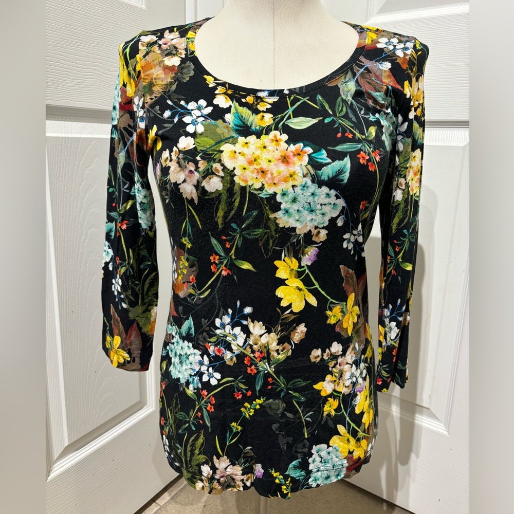 Eva & Claudi 3/4 Sleeve Scoop Top size medium